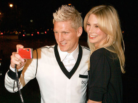 Bastian Schweinsteiger Girlfriend Freundin Sarah 2013