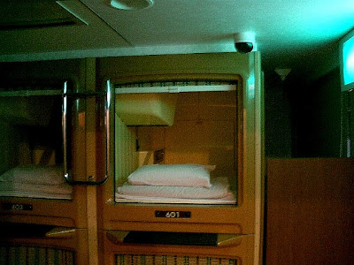 capsule hotels