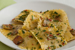 Ravioli With Garlic-Herb Oil