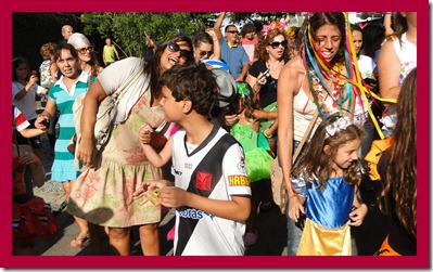 2012-02-16 Carnaval no Vira 2012 maq da Lu21