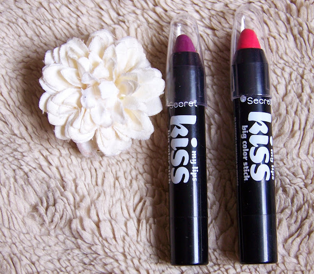 My Secret Kiss My Lips - Coral lips & Blueberry mouse