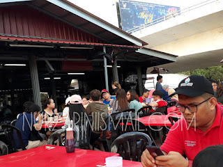 Restoran Bawah Jambatan Kuala Ibai Terengganu