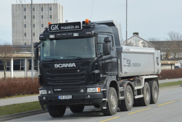 gambar dam truk Scania G480 