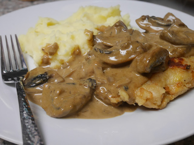 So geht Schnitzel vegetarisch, einfaches Rezept, fertig unter 30 Minuten, preisgünstig und sättigend.