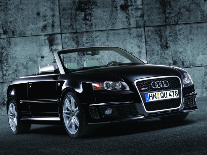 audi car wallpapers. Audi RS4 Car Wallpaper Picture