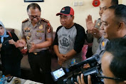 Kapolres Sumedang Potong Kue Dan Adakan Doorprize Bersama Wartawan Rayakan HPN 2019