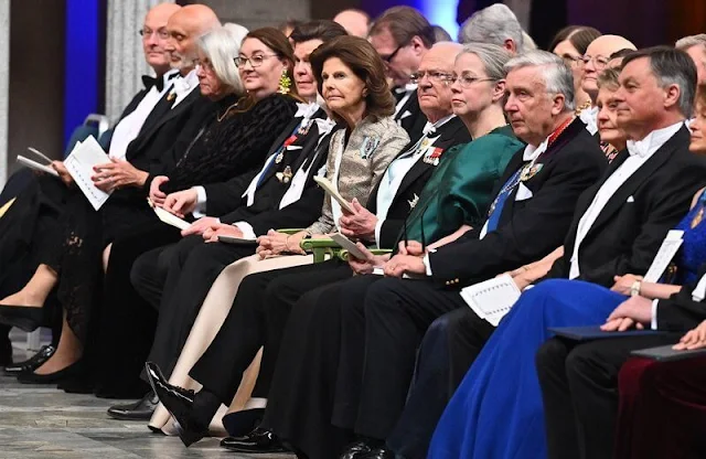 King and Queen of Sweden attended the Royal Swedish Academy of Sciences' festive meeting