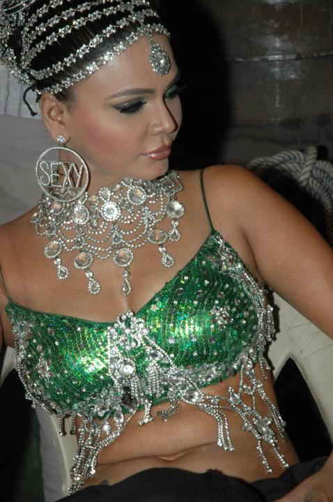 Bollywood Model Rakhi Sawant Hot Photo gallery