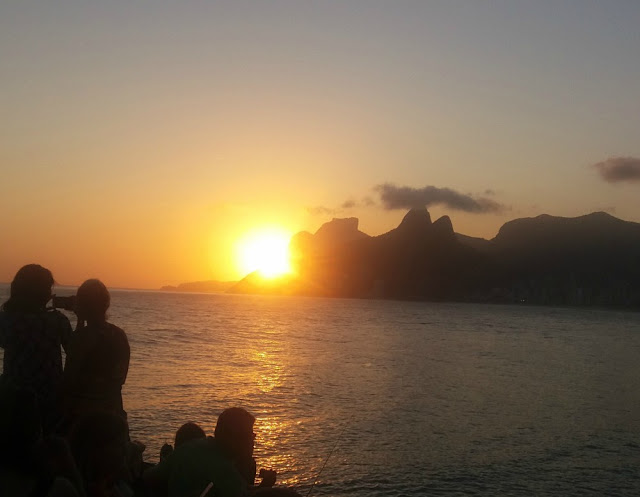 Onde ficar no Rio de Janeiro? Mercure Ipanema - pôr do sol no Arpoador