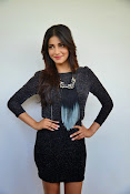 Shruti Haasan Glam pics-thumbnail-7