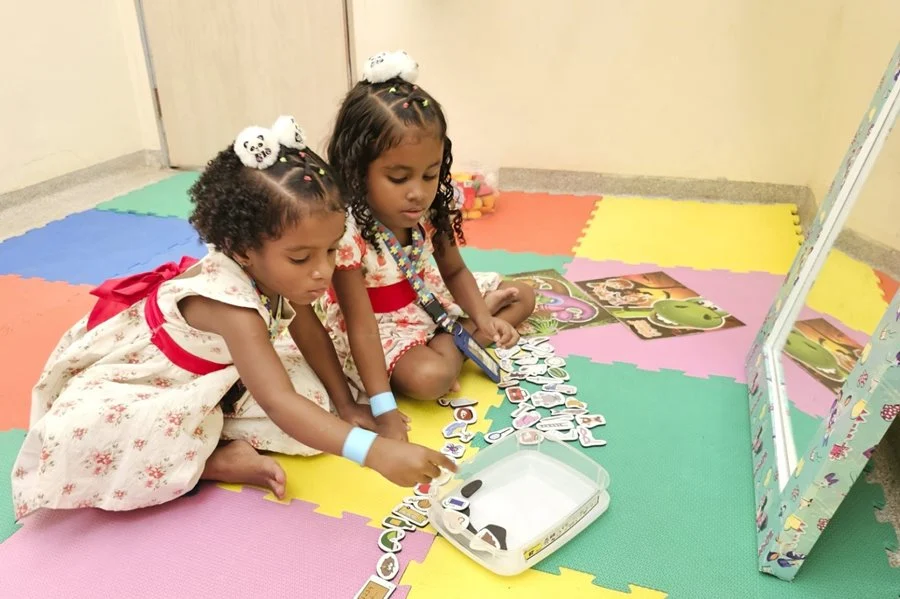 As irmãs Alana e Ana Beatriz são atendidas toda semana no Hospital de Santa Maria