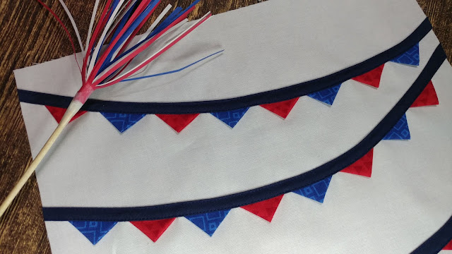 Party banner flag bunting quilt block using bias tape applique and prairie points