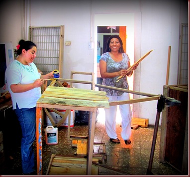 PREPARANDO ESCENOGRAFIA  CARRETA (7)