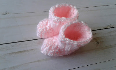 beginner crochet baby booties