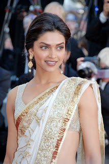 Deepika-Padukone-in-saree