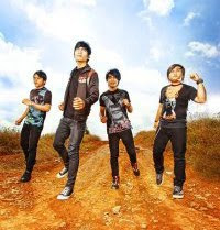 Salju Band album Musim Yang Bahagia