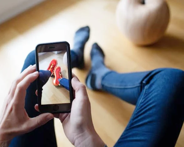 Amazon Steps into AR Shopping with Virtual Try-On for Shoes