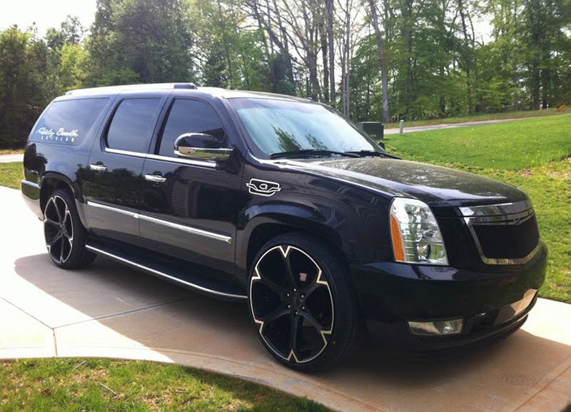 Escalade Giovanna Edition on 26 Dalar6V Matte Black