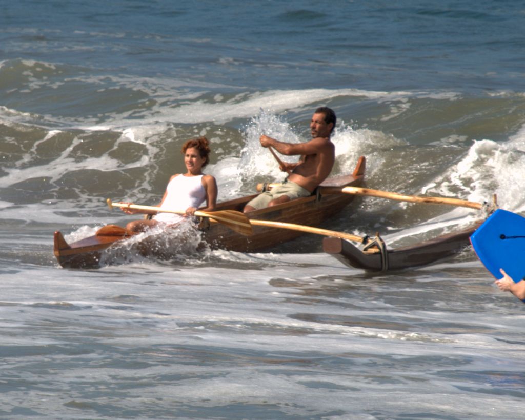 Outrigger Sailing Canoes: Surf Ulua in Mexico