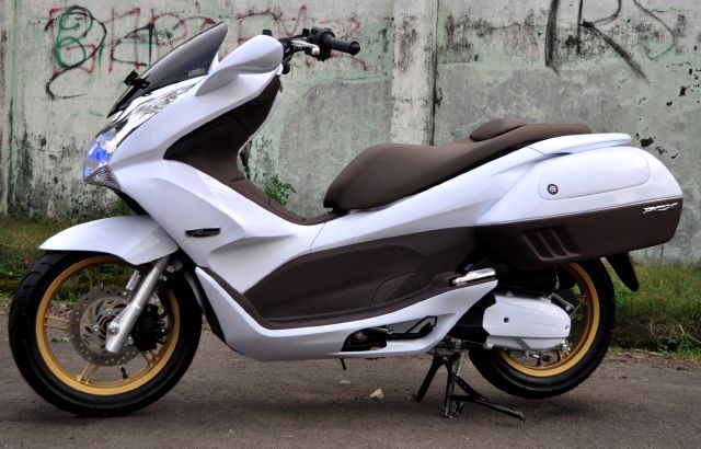 Honda PCX Minimalis New