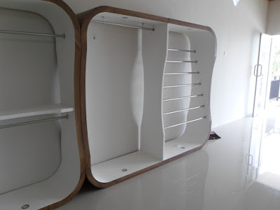 Etalase Display Toko Pakaian Model Melengkung Terbaru 2021 + Furniture Semarang ( Etalase Display )