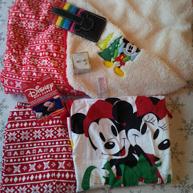 Disney christmas pajamas and disney christmas blanket