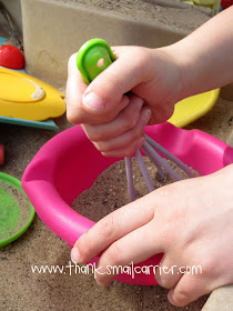 sand toy whisk