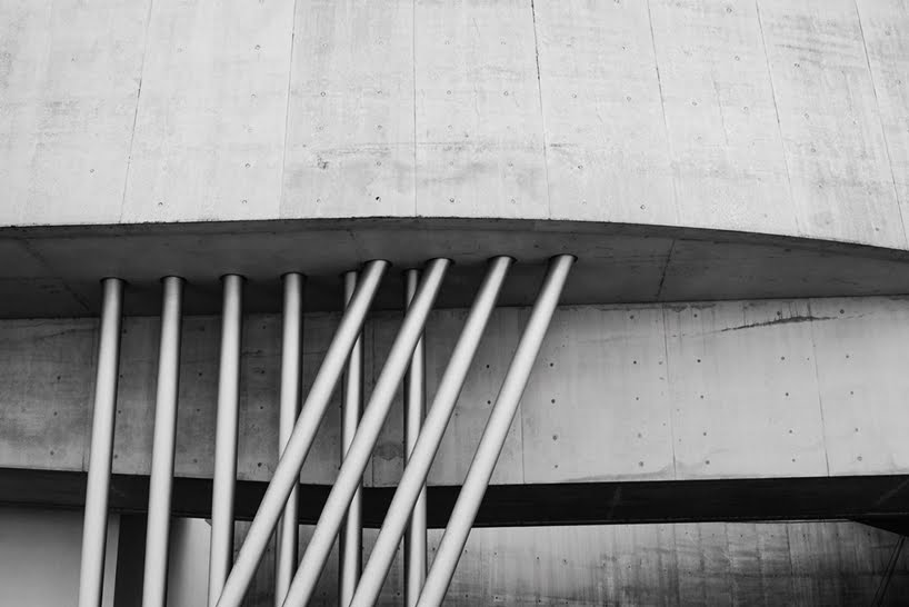 MAXXI: Fotografías de un edificio abstracto y geométrico
