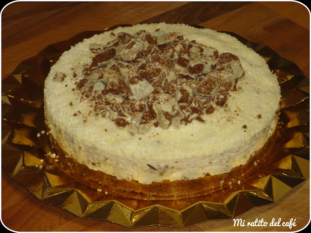 Tarta de chocolate blanco y filipinos