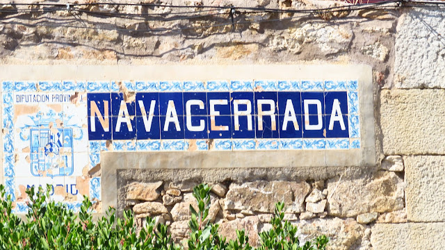 Cartel de Navacerrada en esta localidad.