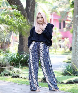 Contoh Padu Padan Celana Kulot Muslimah Yang Direkomendasikan Oleh Desainer