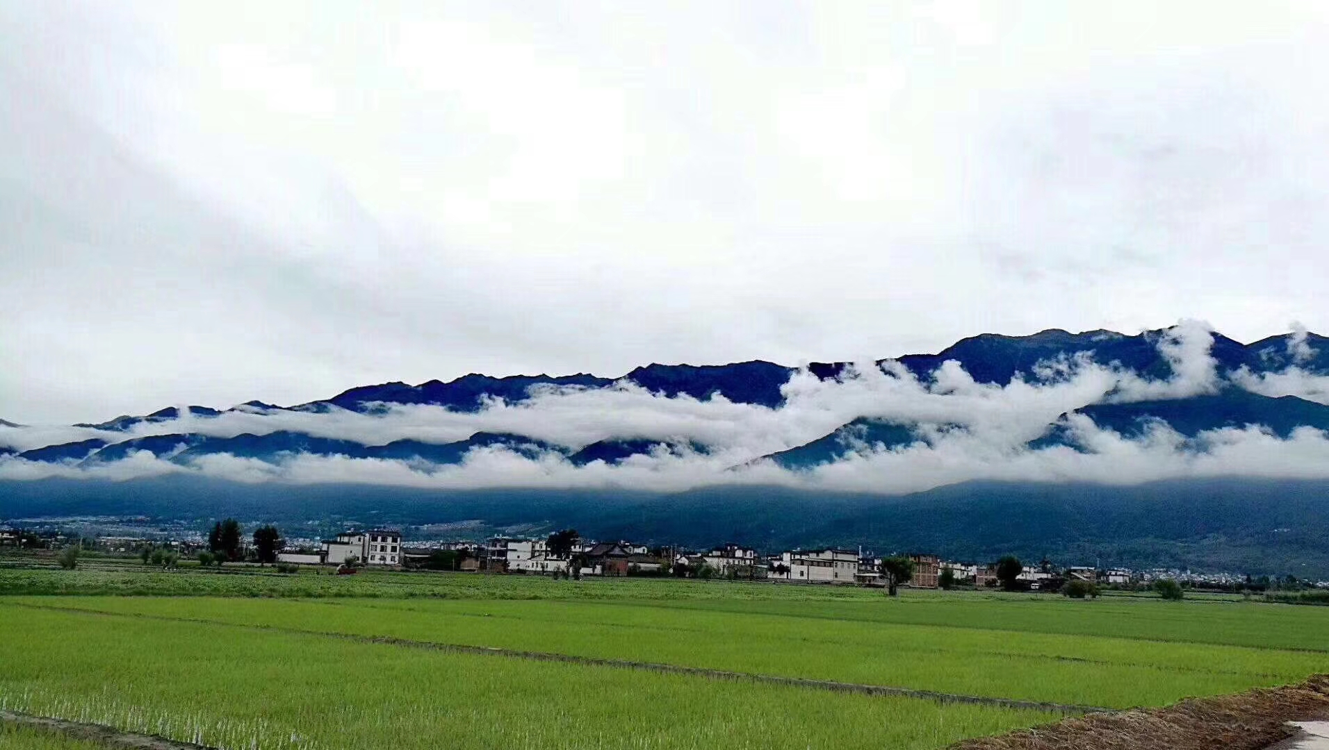 35Travel's beautiful photograph. sky, mountains, lakes, buildings, great wall,LA