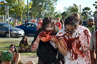 Zombies en las calles (Disfraces) Zombie walk