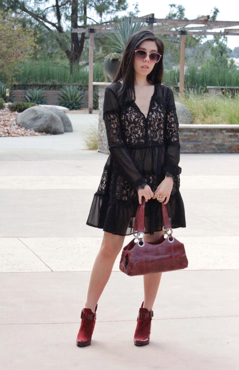 Adrienne Nguyen_What to Wear To a Work Party_Dressing Down your Lace Black Dress