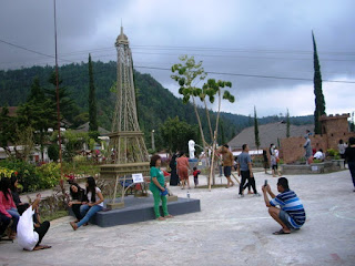 Objek Wisata Taman Balekambang Tawangmangu Klaten