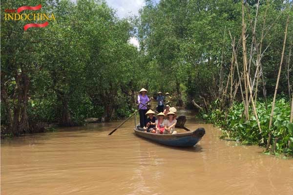 http://viajeindochina.com/tipo-de-tour/tours-en-vietnam/