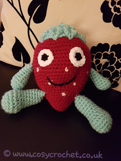 PATRON GRATIS FRESA AMIGURUMI 33949