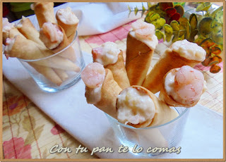 Conos rellenos de ensaladilla de gambas