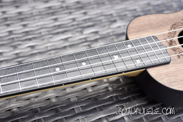 Flight Travel Ukulele fingerboard