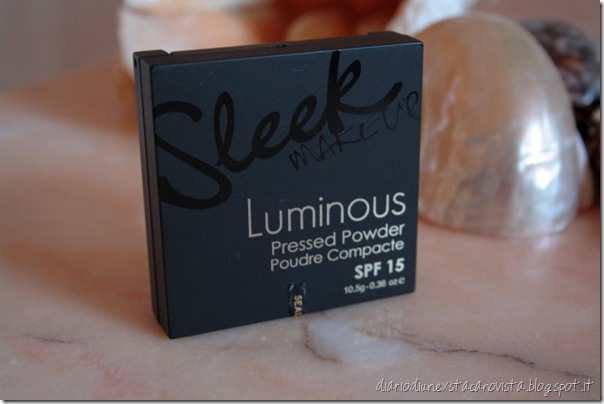 Sleek Luminous Pressed Powder