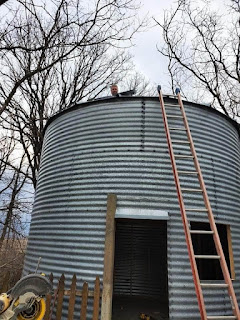 Viejo silo transformado en un hermoso hogar