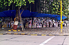 pavement book stalls