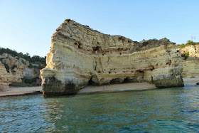 Paseo en barca, Playa Marinha. Paseo en barca, Playa Marinha.