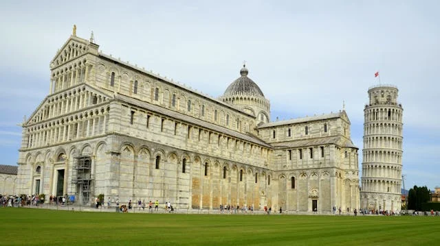 The Leaning Tower of Pisa Tourist Attractions