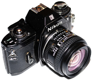 Nikon EM - Front