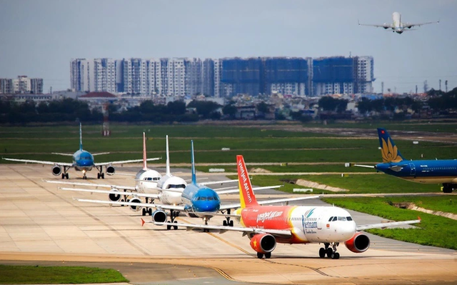 Vì sao khó bỏ giá trần vé máy bay? - Ảnh 1.