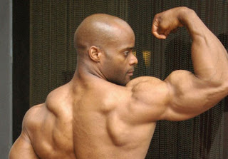 bodybuilder showing hand