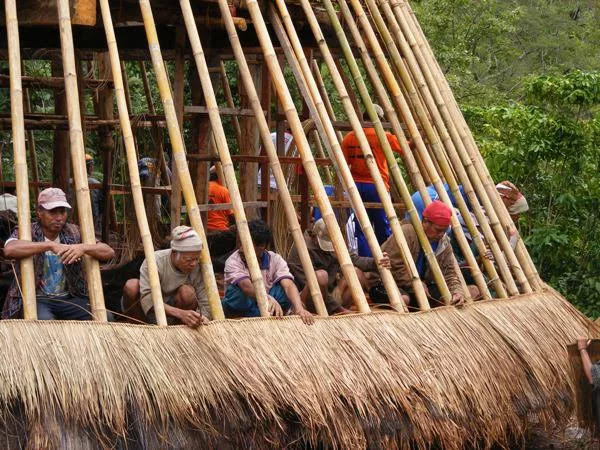 Rumah adat kampung Wae Rebo Flores