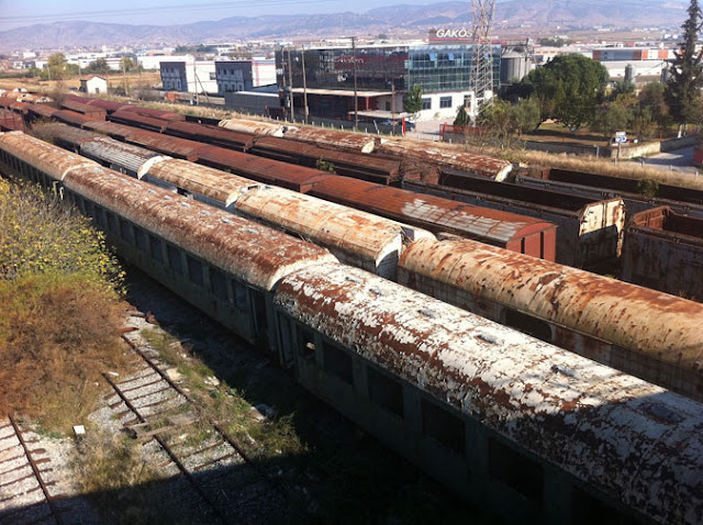 Θεσσαλονίκη: 15χρονος έπαθε ηλεκτροπληξία μέσα σε εγκαταλελειμμένο βαγόνι τρένου