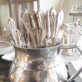 Table Setting Silverware - Flatware Table Setting & ... Table Setting Placement Great ... : Understand types of flatware and essential silverware placement, from a basic table setting to a formal table setting.